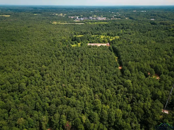 3309 Meadow Ln, Marshall, TX 75670