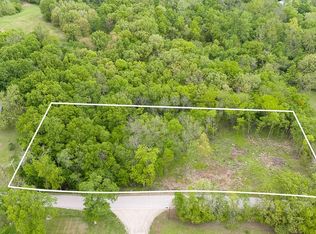 13710 Woodend Rd, Bonner Springs, KS 66012
