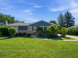 115 Michael Mnr, Glenview, IL 60025