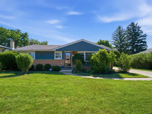 115 Michael Mnr, Glenview, IL 60025