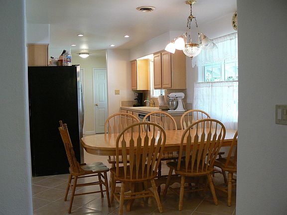 4th image of 8420 Hidden Valley Cir