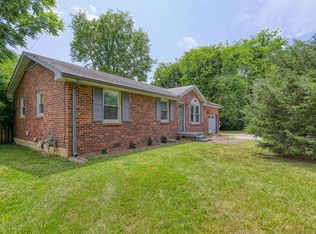 118 S Valley Rd, Hendersonville, TN 37075