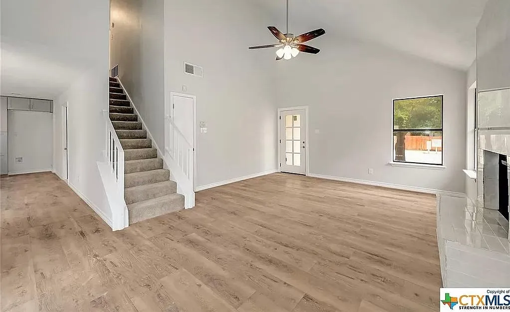 3 bed, 1590 sqft, $2,100 — Photo 2