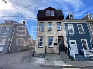 28 E Maple St #1R, York, PA 17401