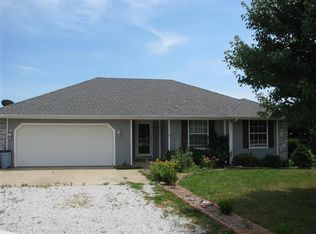 680 Lone Hickory Rd, Ozark, MO 65721