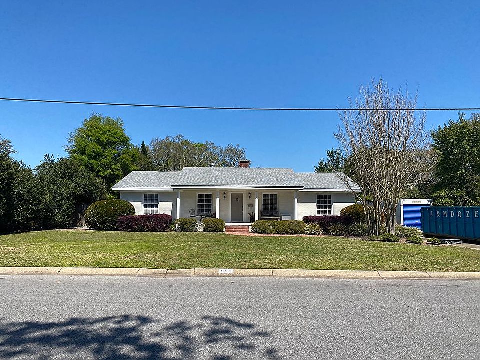 1st image of 930 Gerhardt Dr