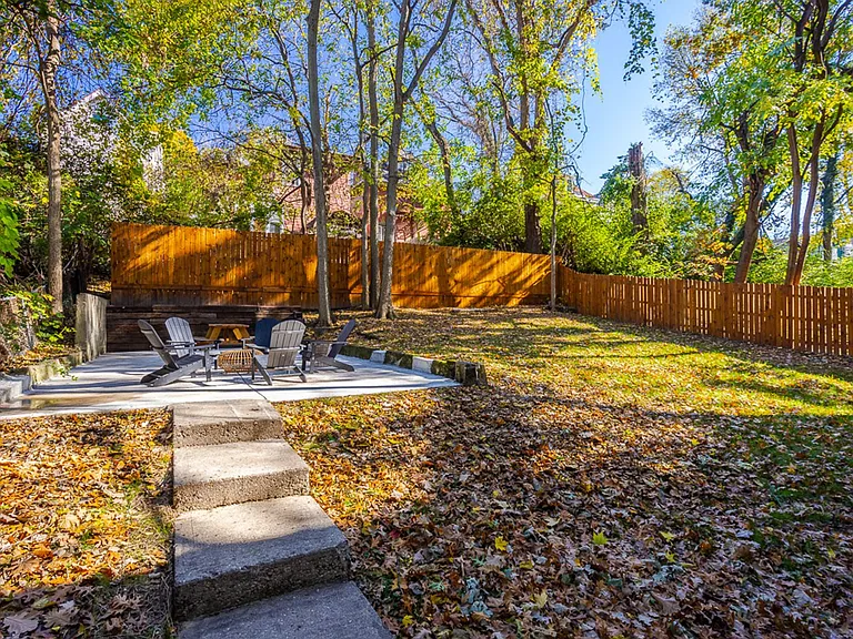 3122 Durrell Ave — Photo 40
