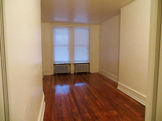 1st image of 1211 W Airdrie St #1