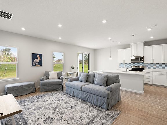 3rd image of 12627 SW Forli Way