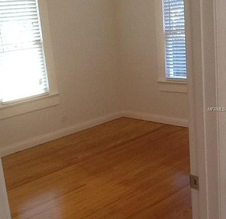 3rd image of 818 Maydell Dr
