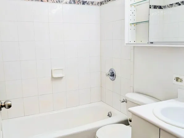 443 West 50th Street image 6 of 15