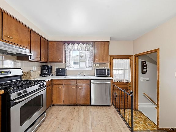 5th image of 107 Bronx Dr
