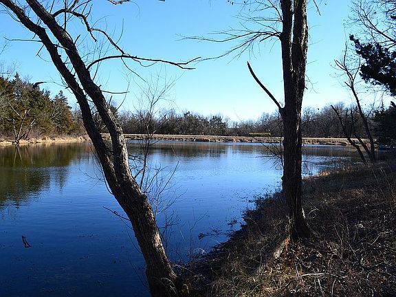 5th image of 85 W Sugar Lake Dr