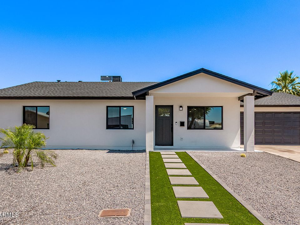 1st image of 2926 E CORRINE Drive