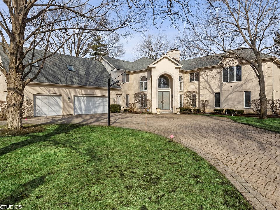 1st image of 932 Sandstone Dr