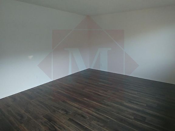 2nd image of 1905 De La Vina St APT 10