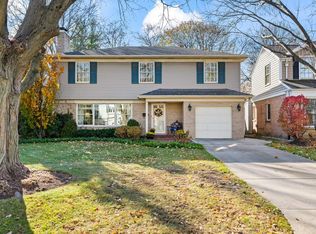428 S Banbury Rd, Arlington Heights, IL 60005