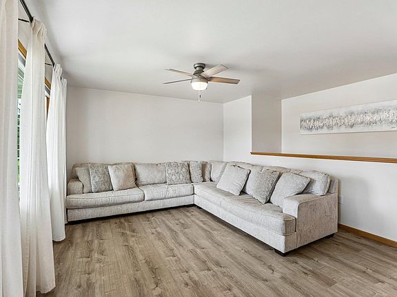 5th image of 153 Kellie Marie Ct
