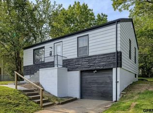 3497 Pratt St, Omaha, NE 68111