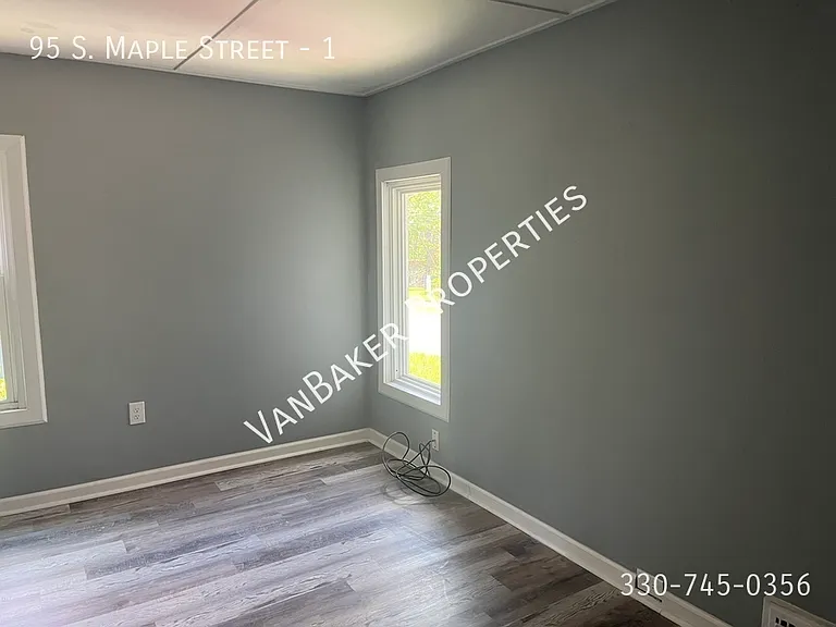 95 S Maple St #1 — Photo 6