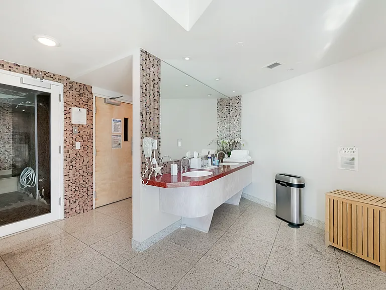 300 S Pointe Dr #405 — Photo 42