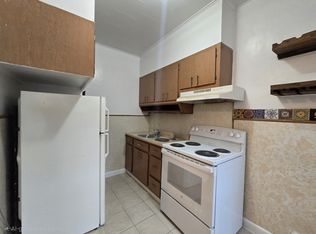 3275 42nd St APT 2, Astoria, NY 11103
