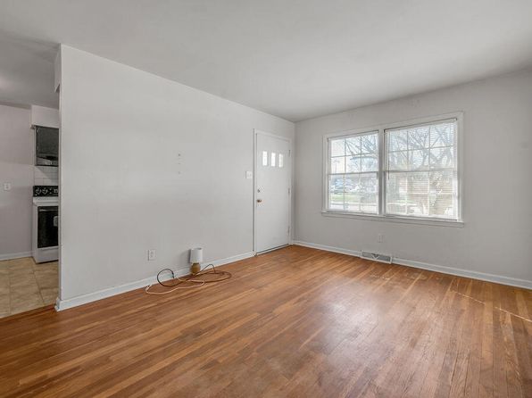 lexington-kentucky-77556065 picture