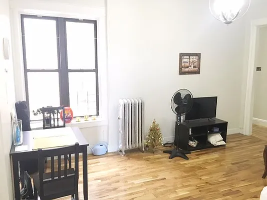 Rented by Empire Valley | media 52