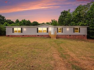 205 Dillon St, Chesnee, SC 29323