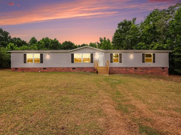 205 Dillon St, Chesnee, SC 29323