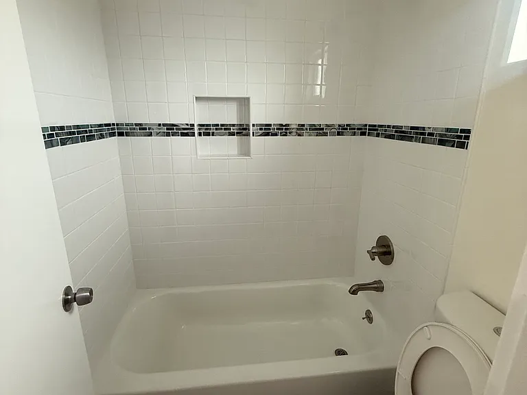 118 W Garcelon Ave — Photo 11
