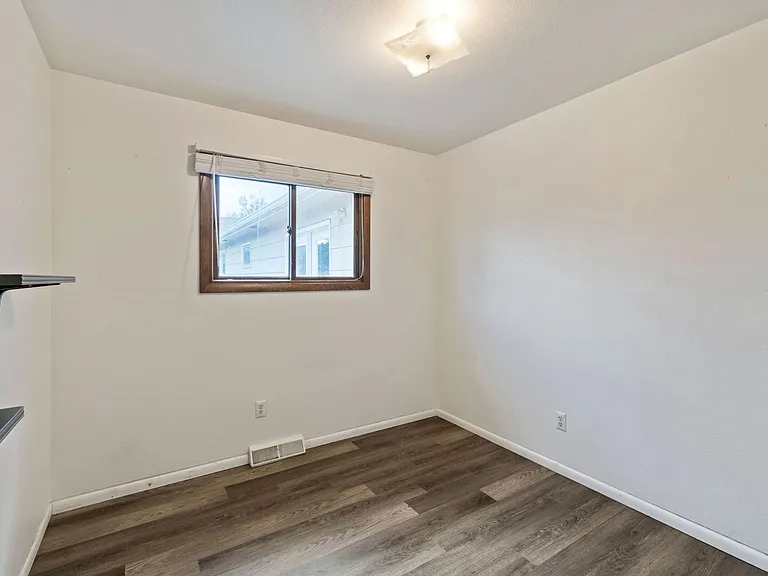 833 Ponderosa Dr — Photo 9