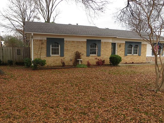 4th image of 3509 E 6th St