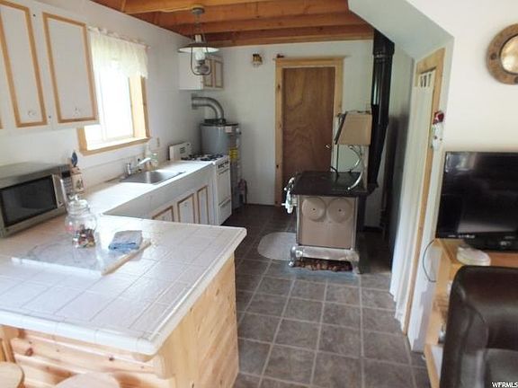 5th image of 8011 N John Fremont Dr