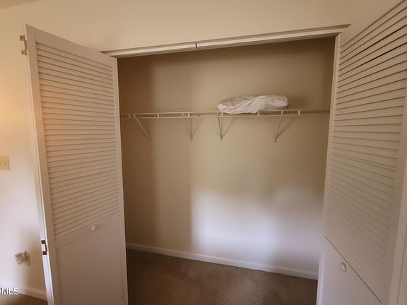 2nd image of 6 Wavecrest Ct