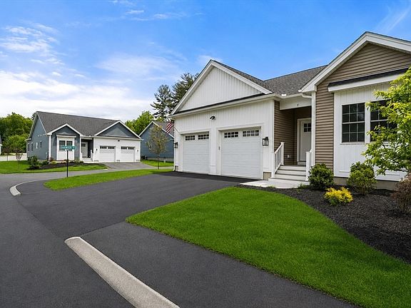 3rd image of 7 Burkhardt Cir #10