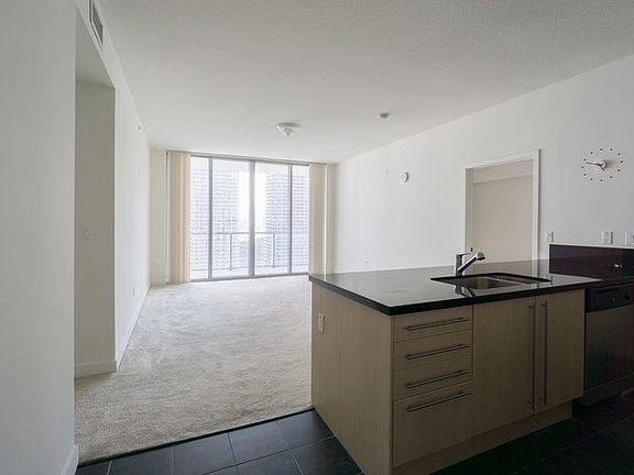 4th image of 1111 SW 1st Ave APT 3223-N