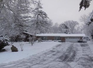 5134 E Bluffview Dr, Berrien Springs, MI 49103