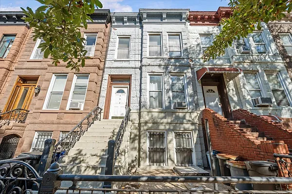 593 Bainbridge Street 