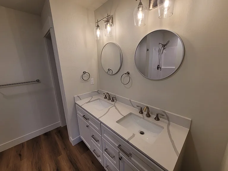 763 Foxglove Dr — Photo 8