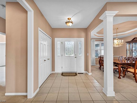 5th image of 1381 Parkview Ln