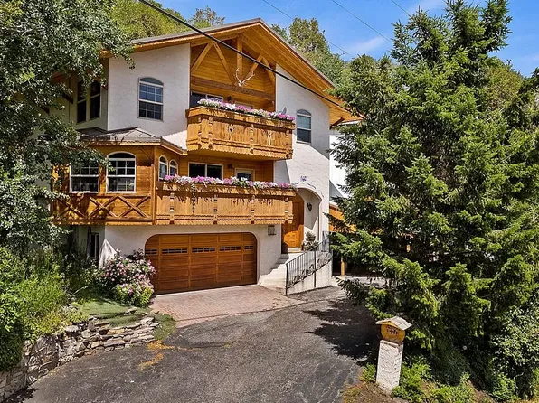 2607 N Viking Dr, Eden, UT 84310