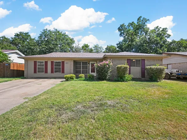 307 SE Robert St, Burleson, TX 76028