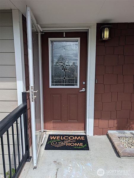 4th image of 2302 Cedar Place