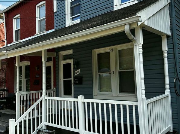 1216 Clark St