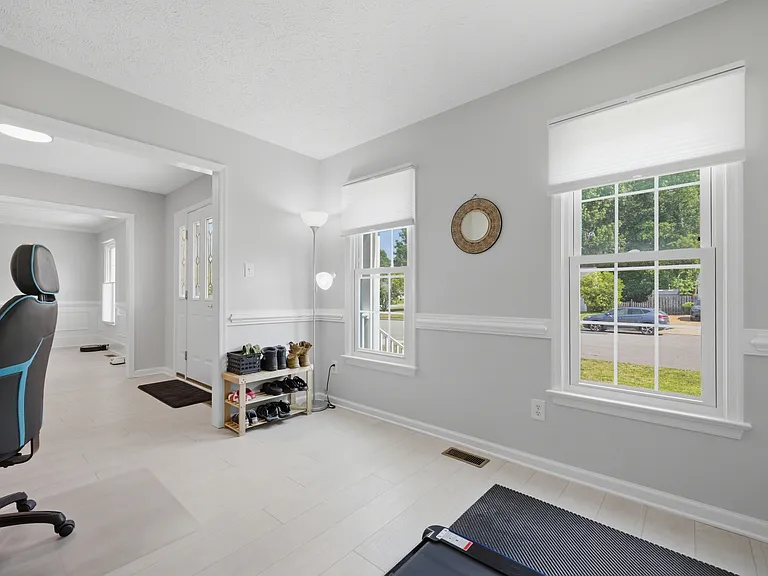 103 Jessica Dr — Photo 13