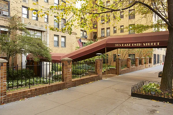 Sold by Stribling | media 6