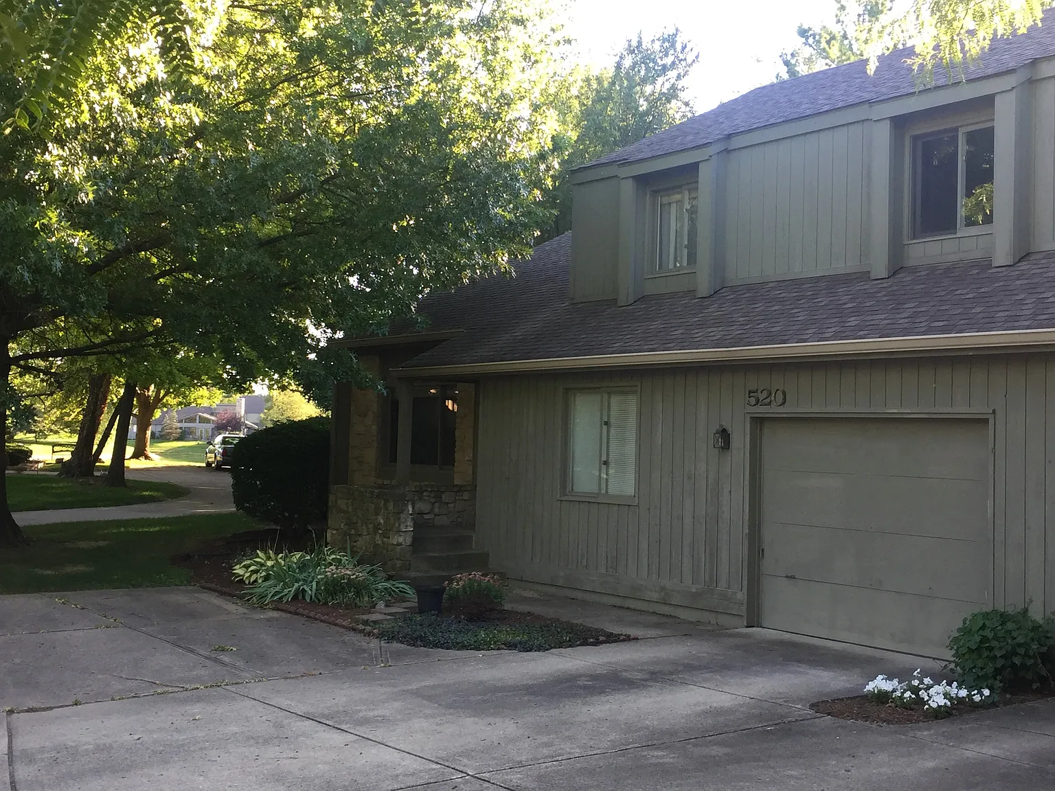 520 Conner Creek Dr photo 1