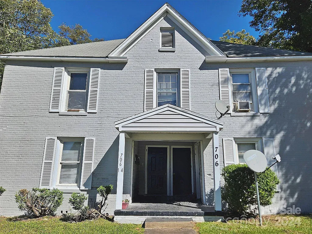 2 bed, 800 sqft, $1,000 — Photo 1