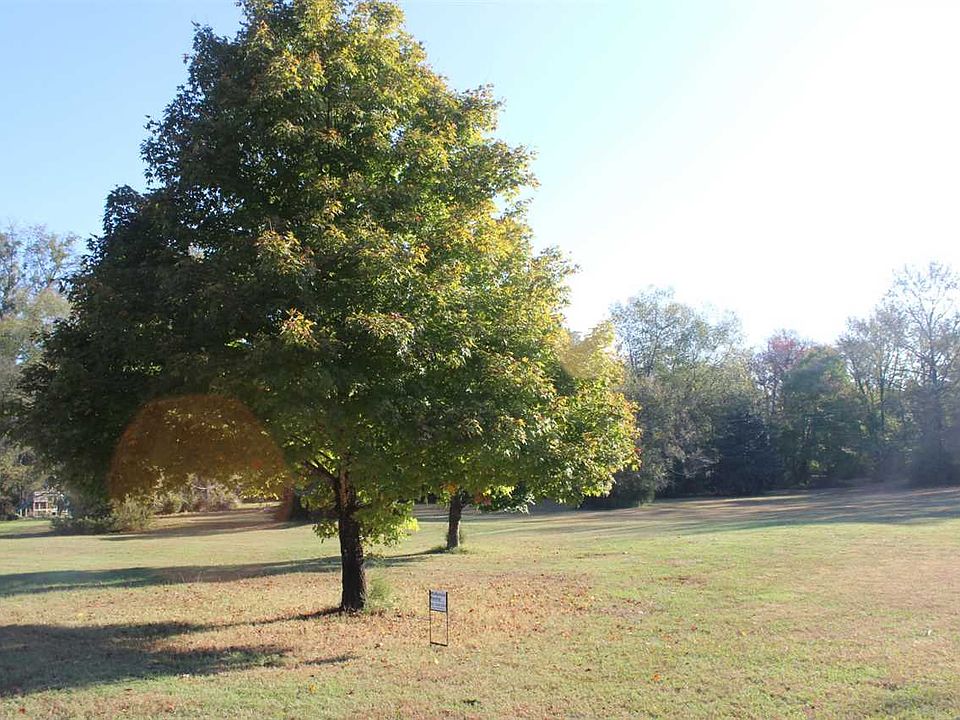 1st image of LOT 81 Lakeland Addtion Lot 81